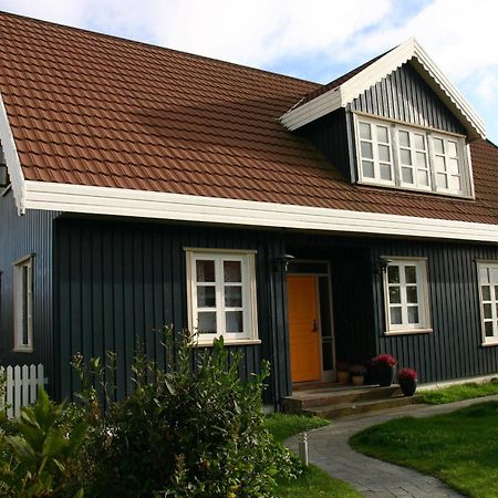 Guesthouse Heba Stokkseyri Exteriör bild