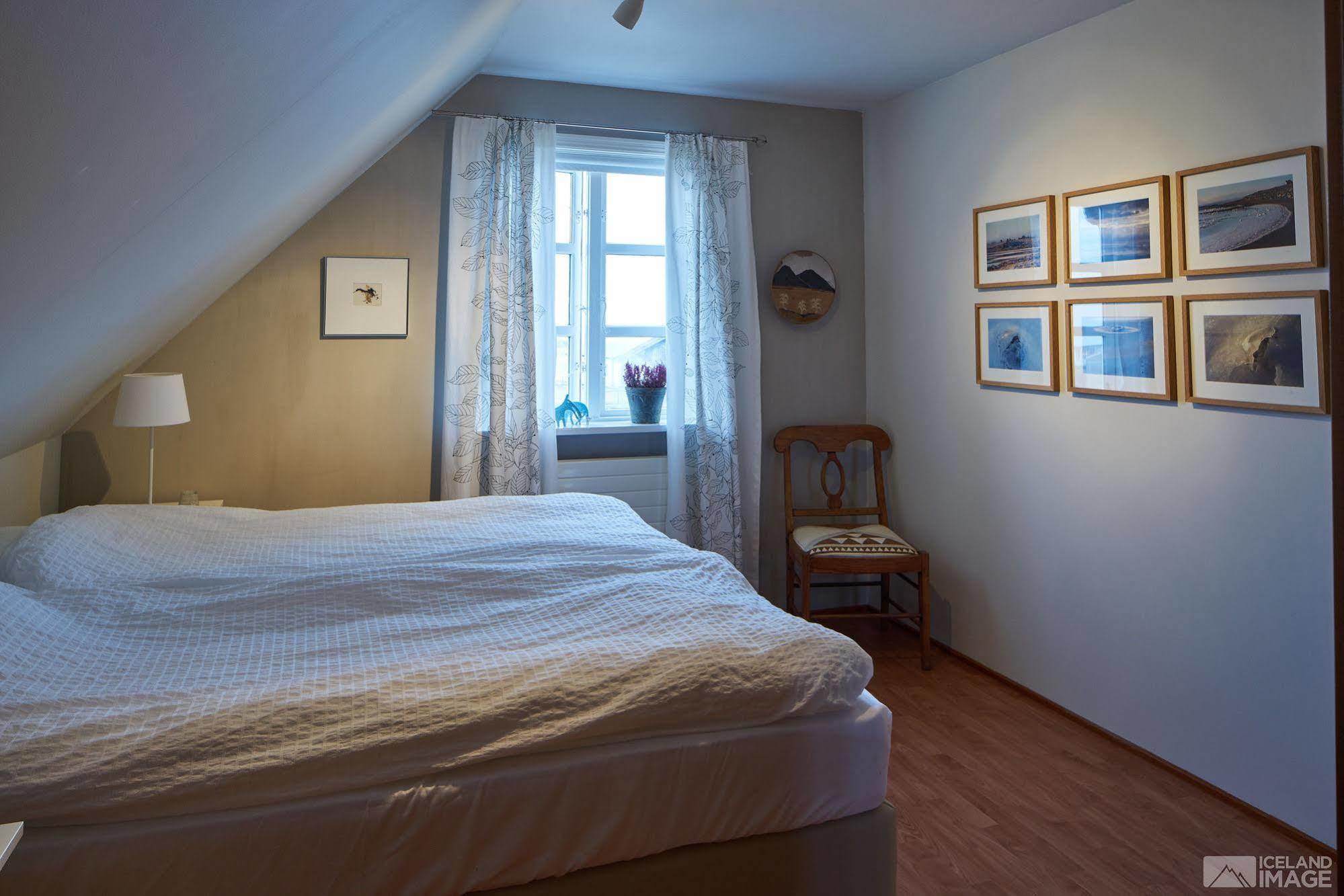 Guesthouse Heba Stokkseyri Exteriör bild